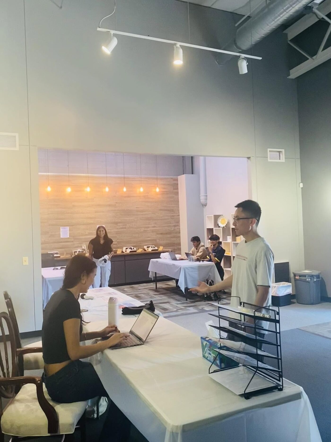 Learners and a host inside an Incepto studio